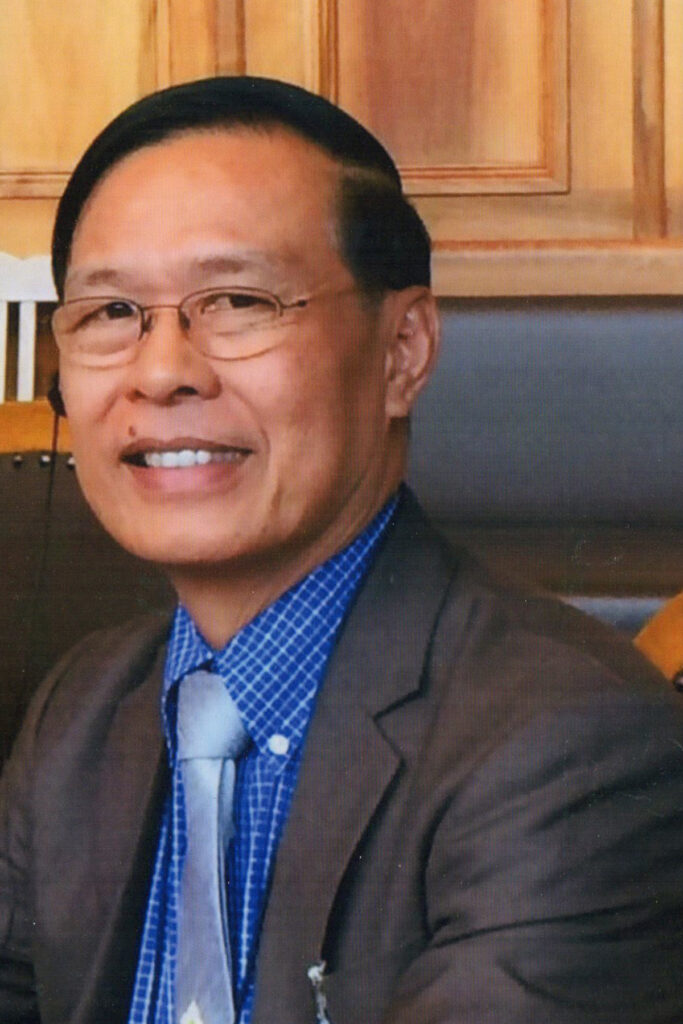 อาจารย์ ดร.รังสรรค์  อินทน์จันทร์ 